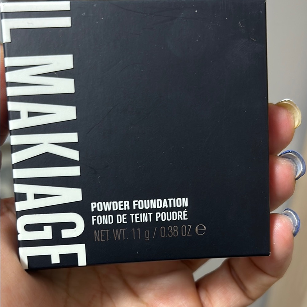IL MAKIAGE Powder Foundation - Black